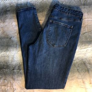 Rockstar Mid-rise Skinny Jeans Size 12